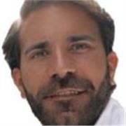 Profesor de Lengua española titulado en Periodismo. Doy clases particulares y de refuerzo para ayudarte a superar la asignatura.